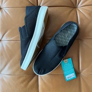 Olukai Ki’ihele Slip-On Sneaker (Black)